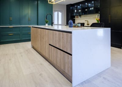 Inframe kithcen island deisgn by Mangan Woodcraft