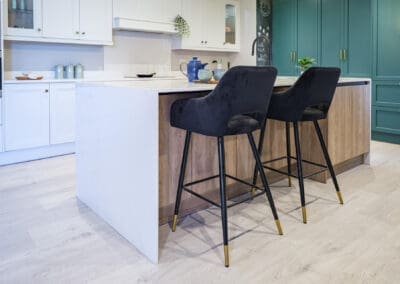 Kitchen island with oak design and white finish Mangan Woodcraft furniture design